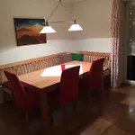 埃尔默公寓 *